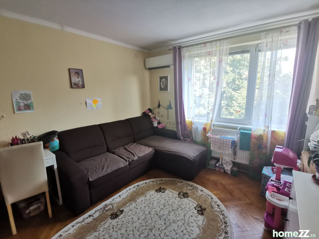 Apartament 2 camere zona Sagului