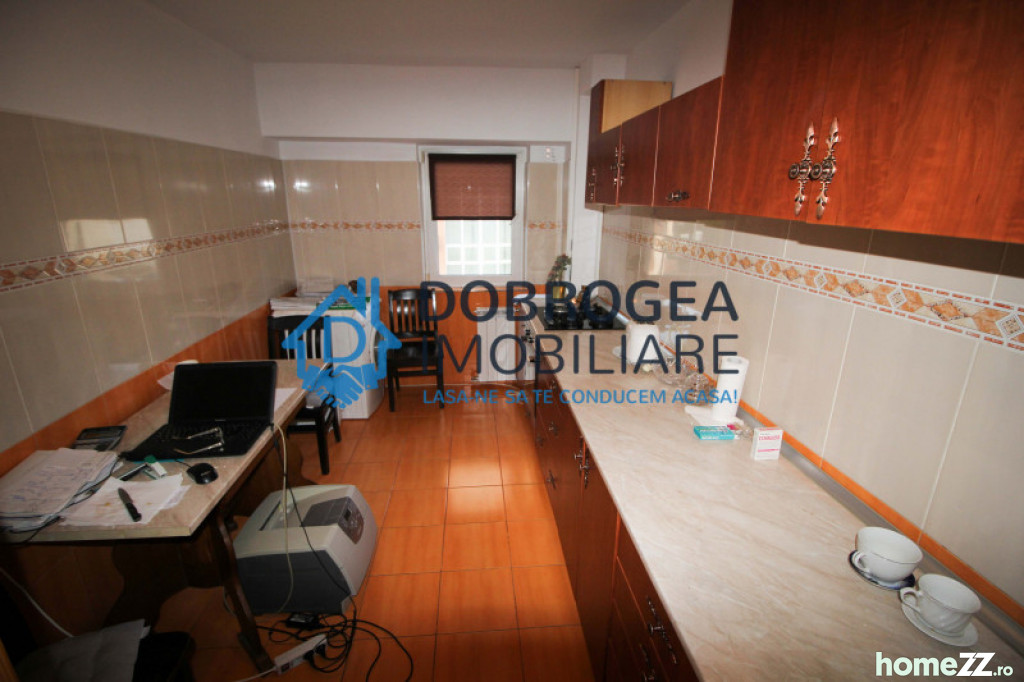 Apartament 3 camere, Babadag