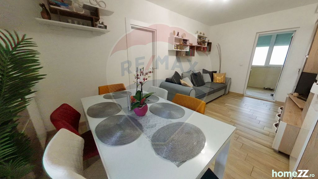 Apartament 3 camere, Rovine