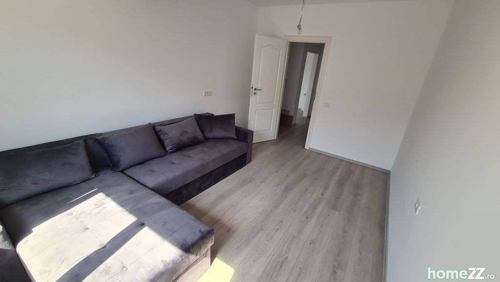 Apartament 3 camere, Primo