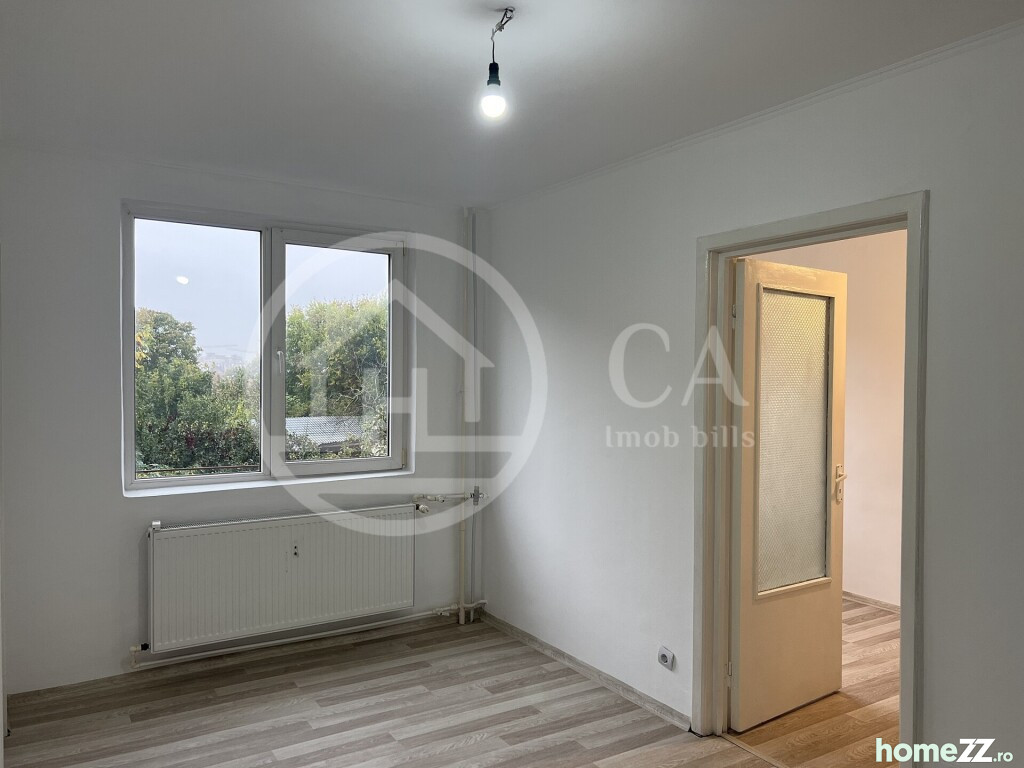 Apartament 3 camere, Velenţa