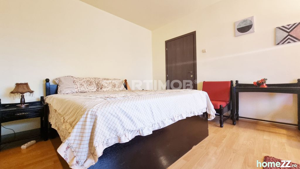 Apartament 3 camere, Racadau