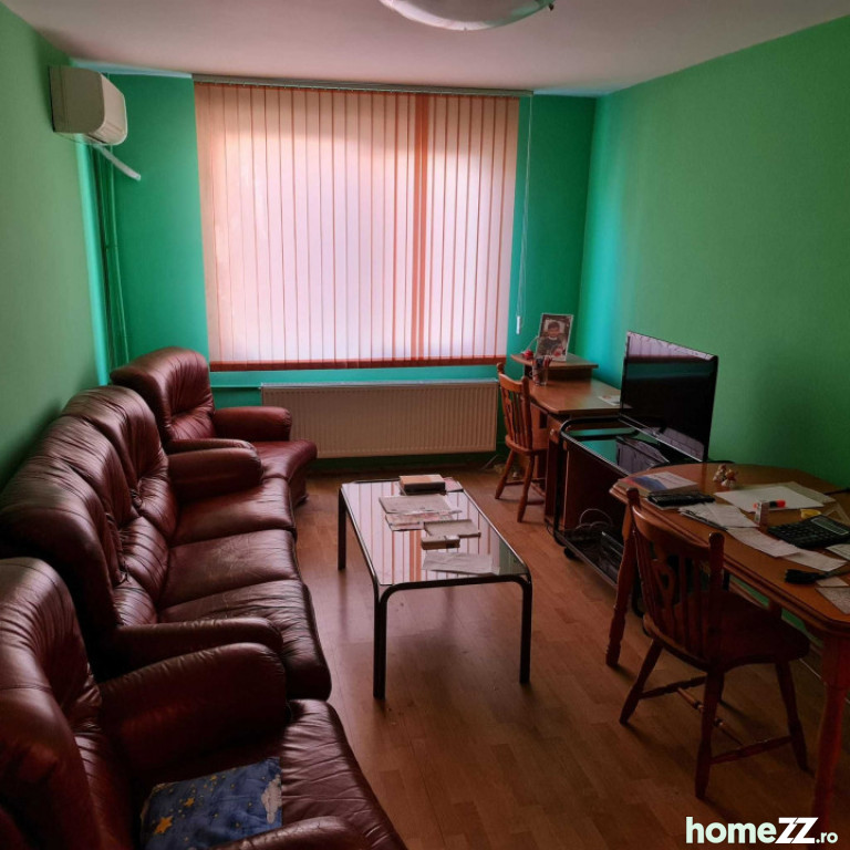 Apartament 3 camere, Gorjului