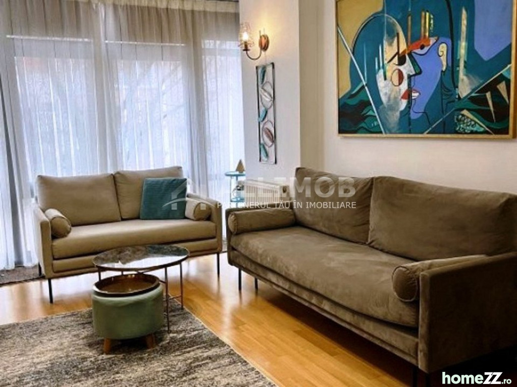 Apartament 3 camere, Arcul de Triumf