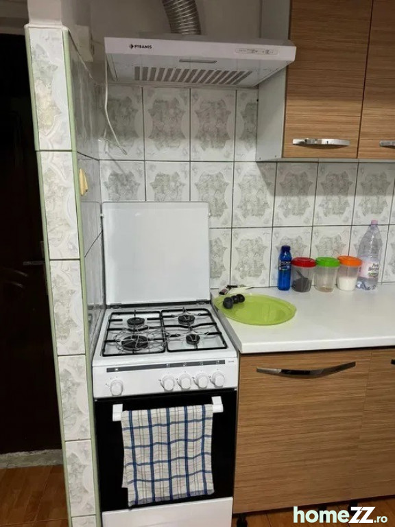Garsonieră, Granit