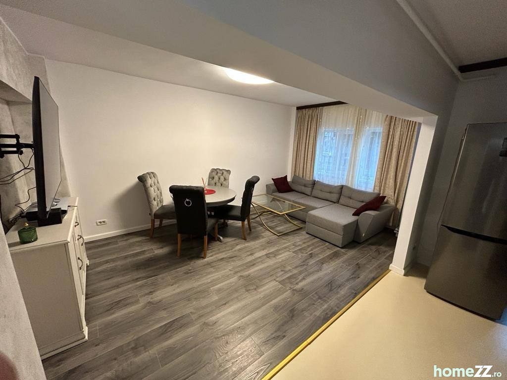 Apartament 4 camere, Capitol