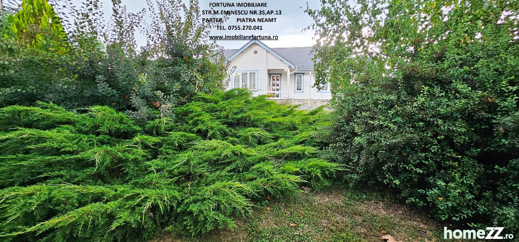 Casă - Vilă 5+ camere, Nord