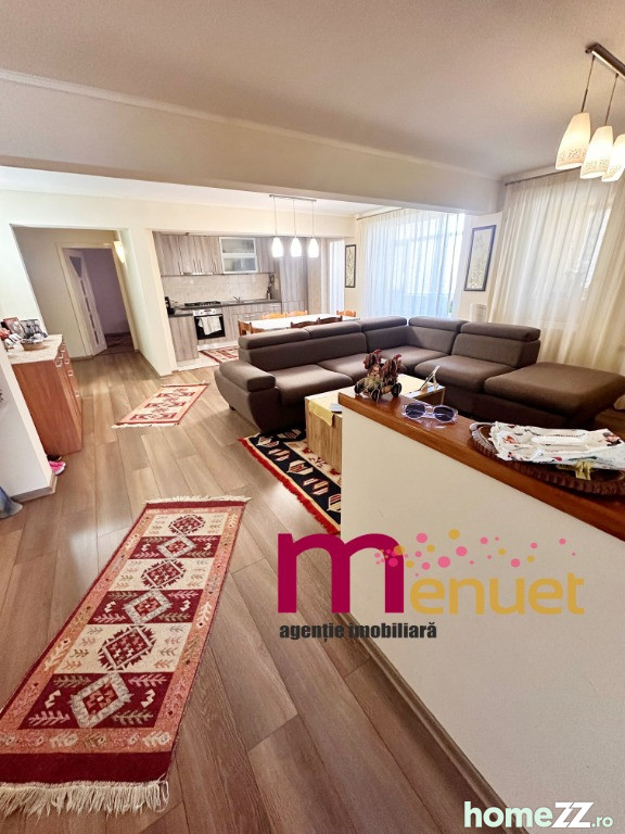 Apartament 3 camere, E3