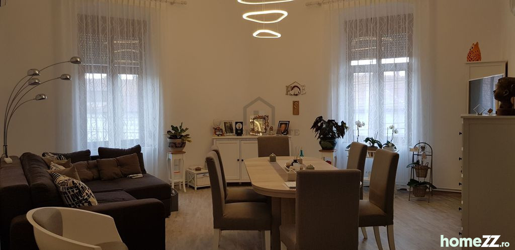 Apartament 4 camere, zona Piata Maria