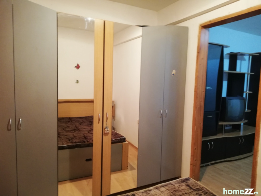 Apartament de închiriat, Decebal