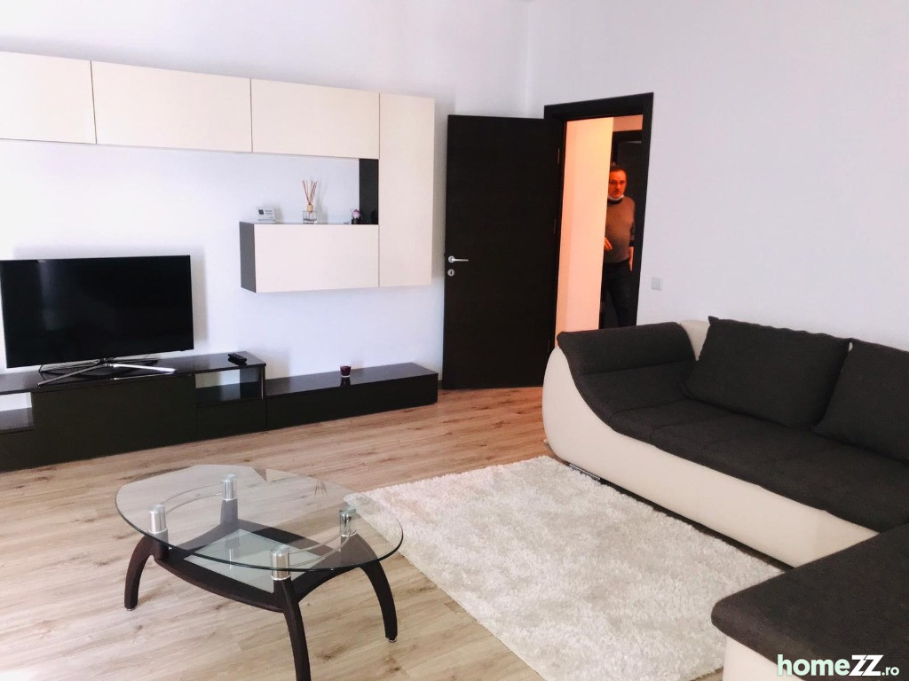 Apartament 2 camere modificat in 3, bloc nou, Teilor