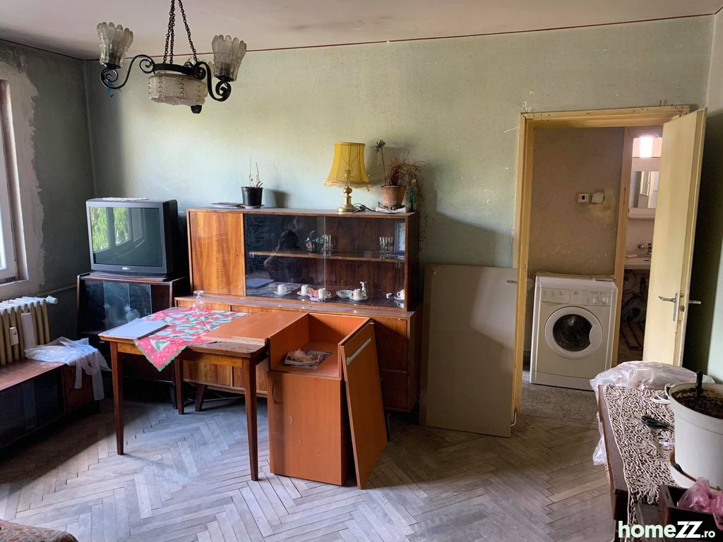 Apartament 3 camere langa metrou Basarab. Necesita renovare