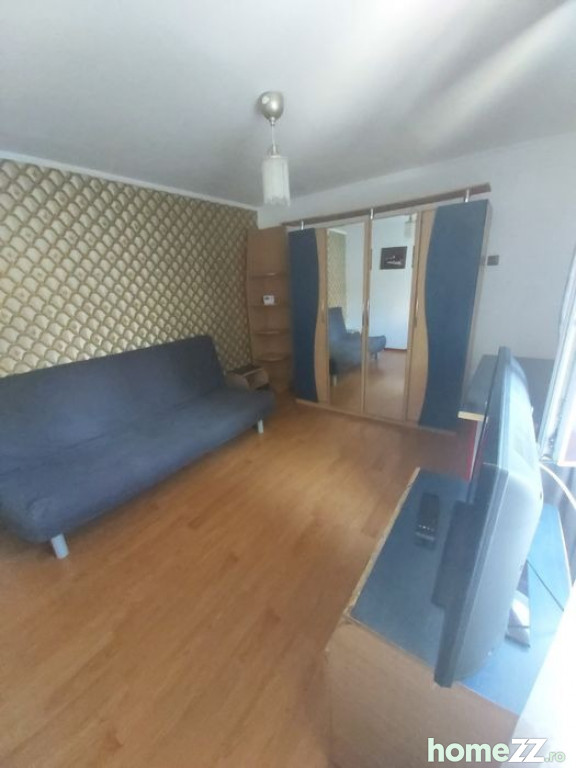 Apartament 1 cameră, Take Ionescu