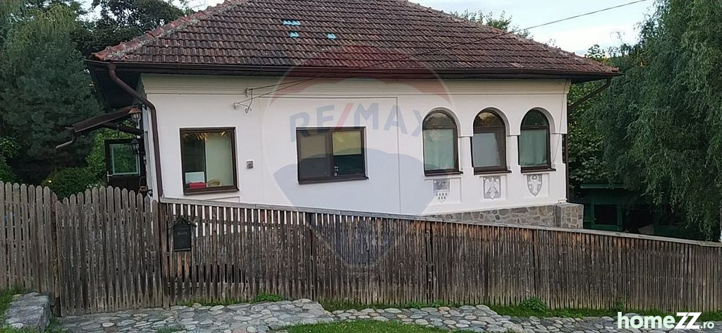 Casă - Vilă 2 camere, Central