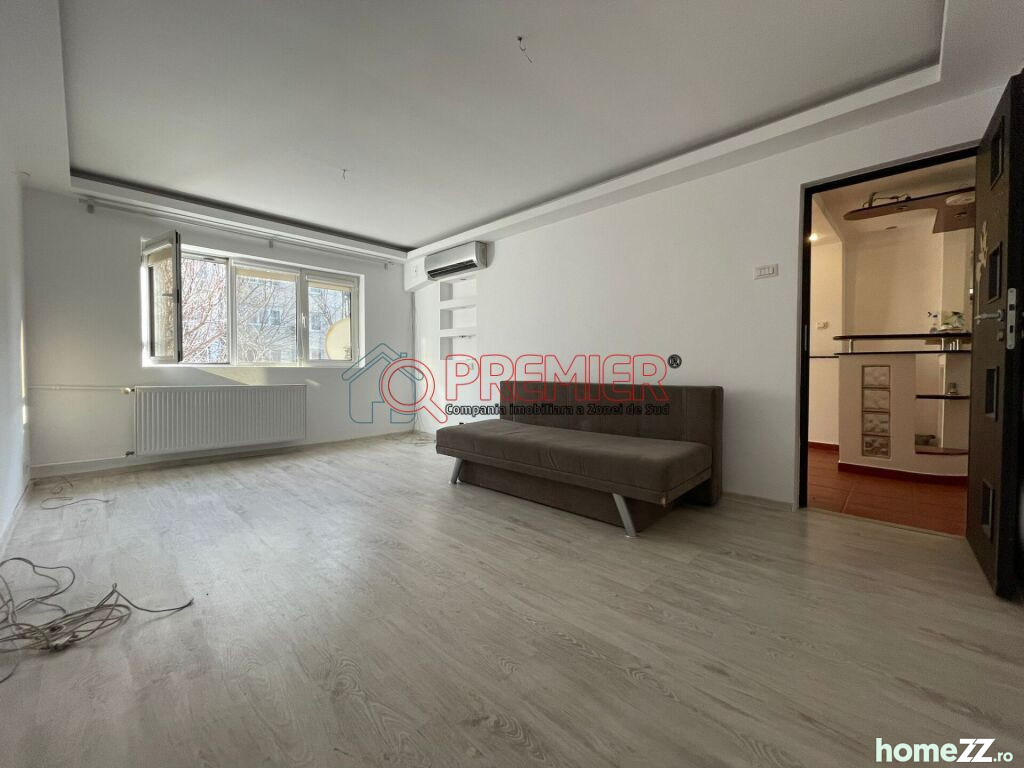 Apartament 3 camere, Vacaresti