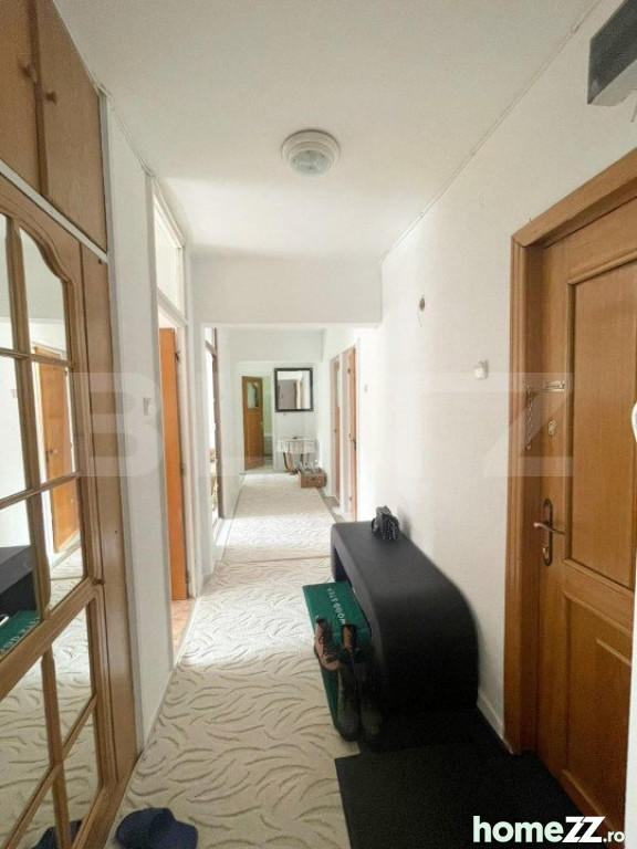 Apartament 3 camere, Racadau