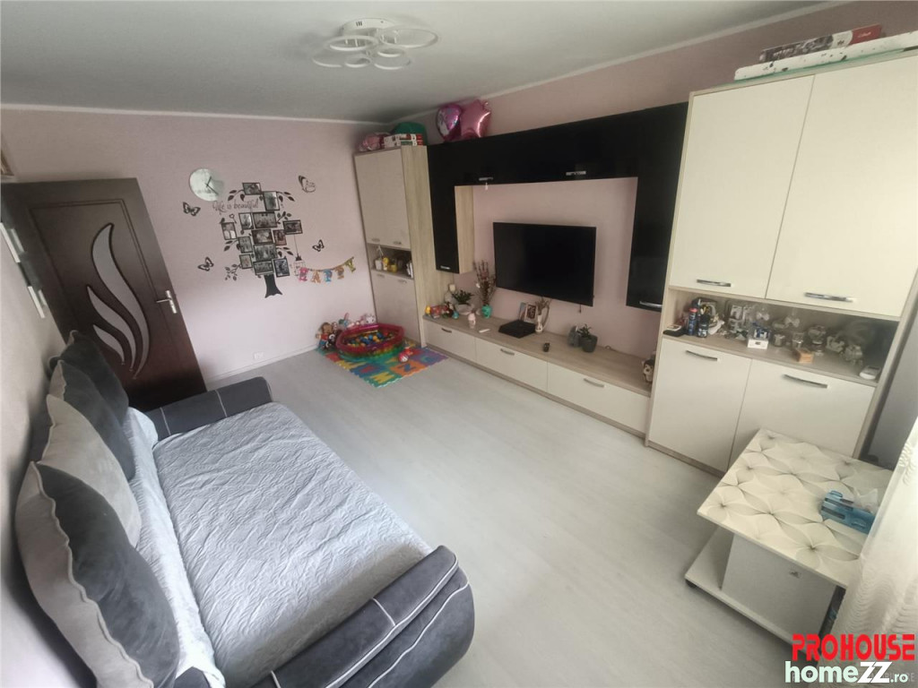 Apartament 3 camere, Mioritei