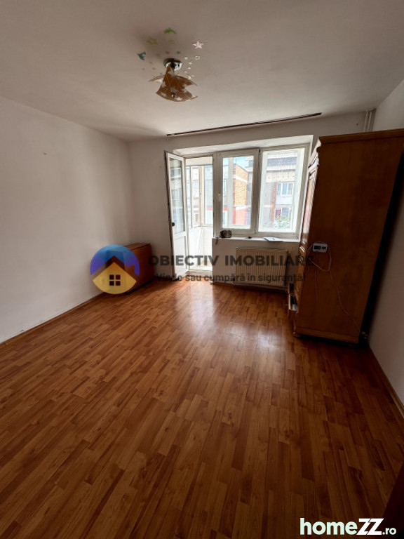 Garsonieră, Maratei