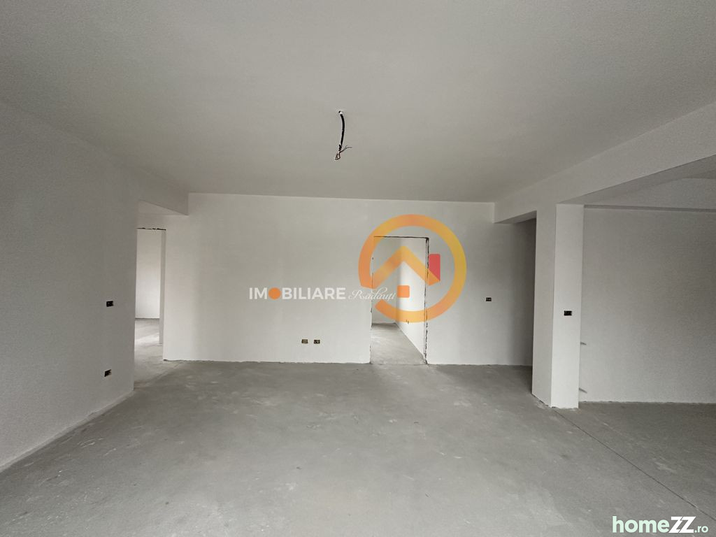 Apartament 4 camere, Ultracentral