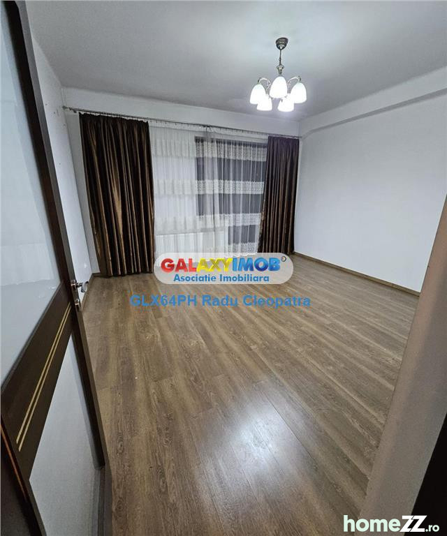 Apartament 4 camere, Central