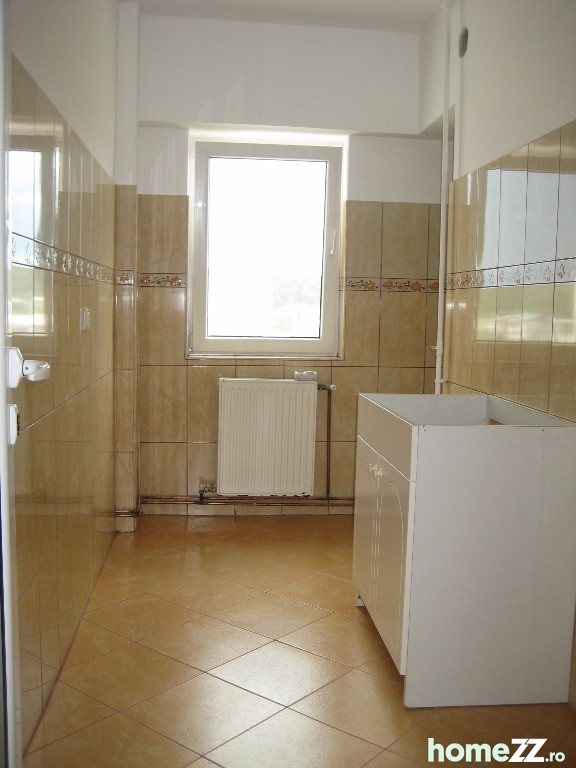 Garsoniera confort 1 zona de jos pajura