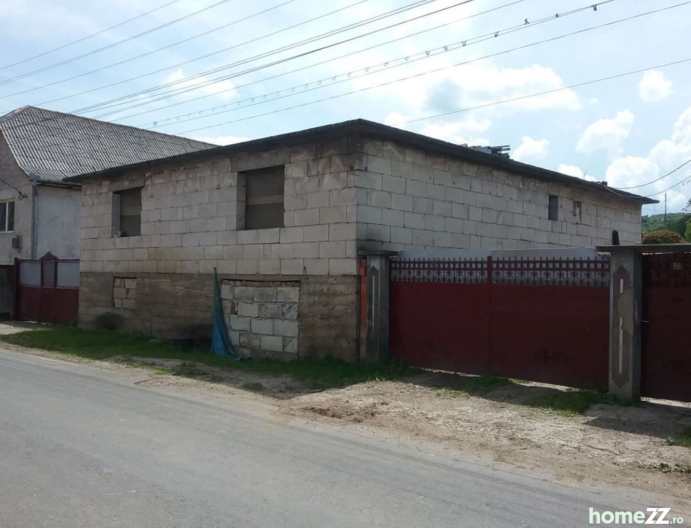 Casa cu 3 camere si teren Magesti, Bihor