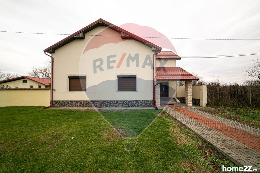 Casă / Vilă cu 5 camere de vânzare