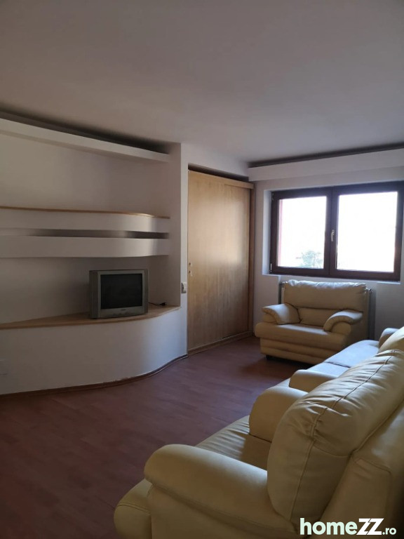 Apartament 2 camere decomandat - etaj intermediar