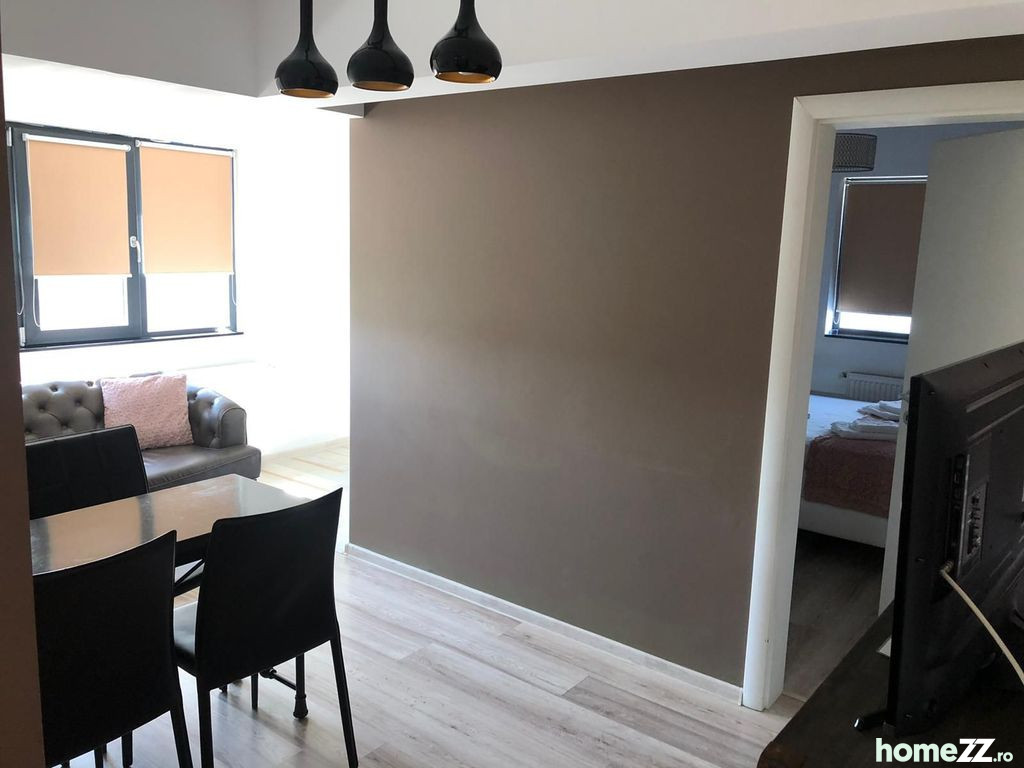 Apartament cu 3 camere, Podul de Fier, 60 mp