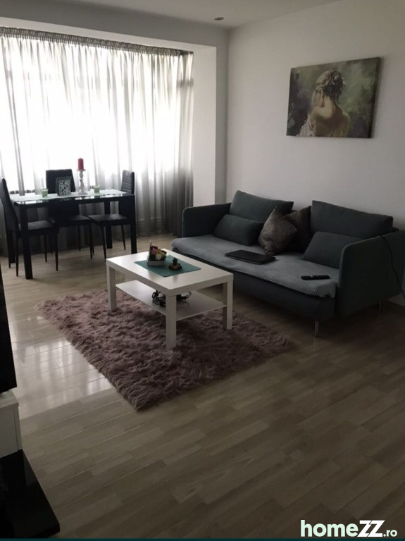 Apartament 3 camere, Micro 17