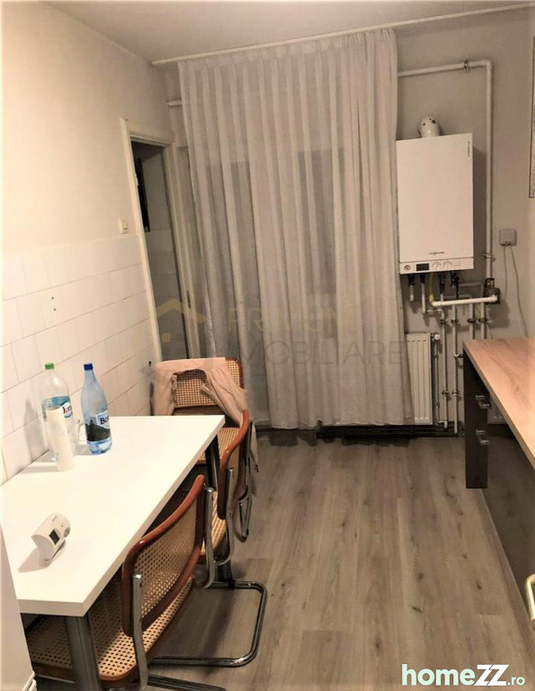 Apartament 3 camere, Badea Cartan