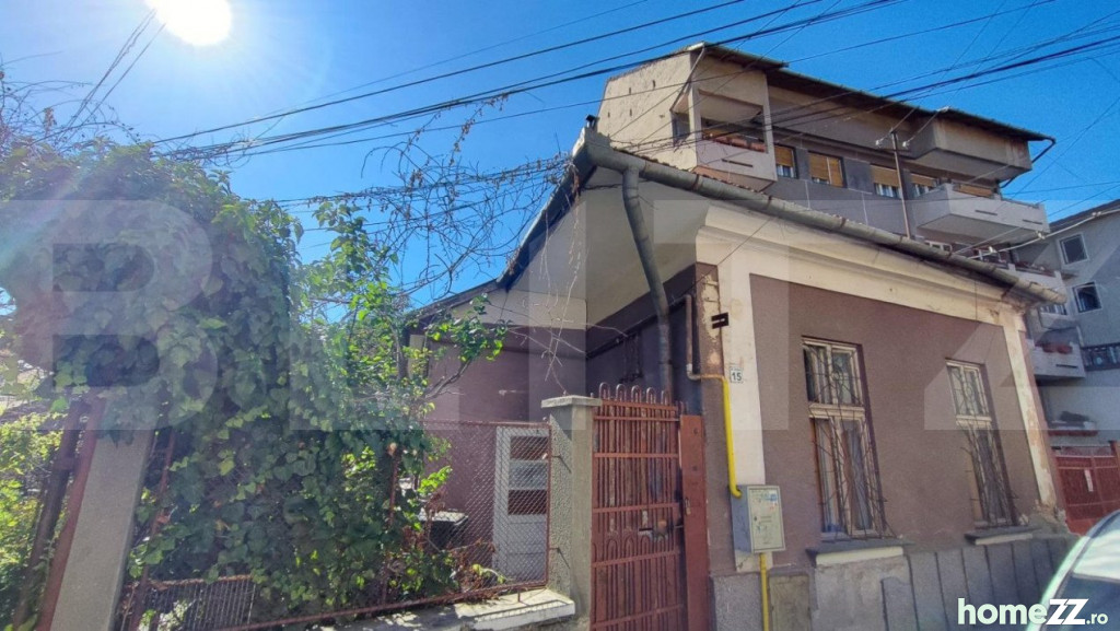Casă - Vilă 2 camere, Semicentral