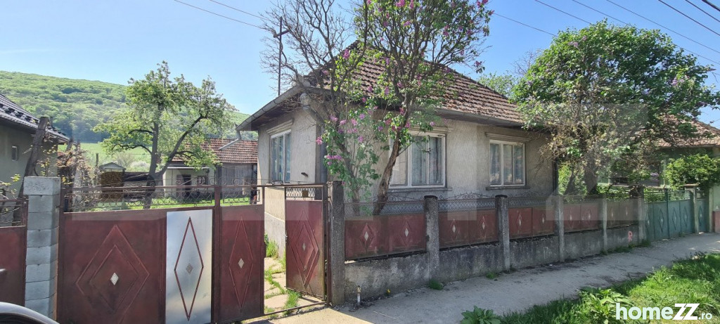 Casă - Vilă 3 camere, Central