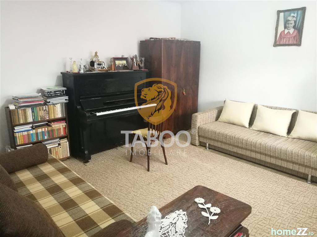Apartament 3 camere de cu gradina garaj Piata Cluj Sibiu