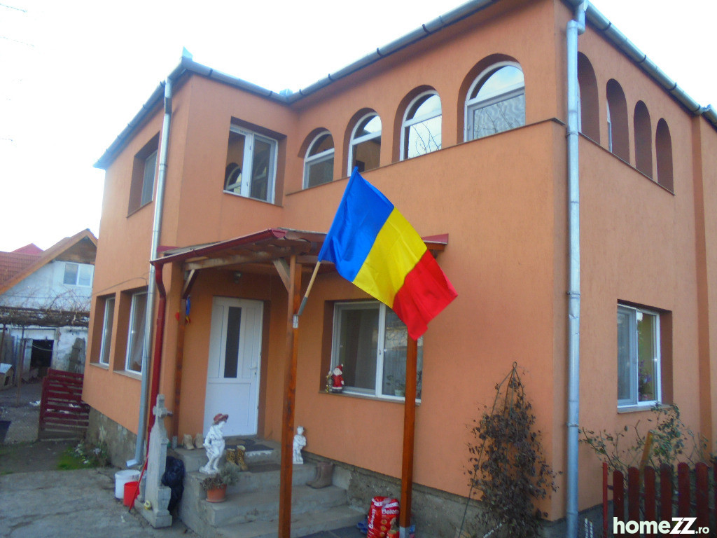 Casa in Deva, strada Santuhalm, suprafata teren 672 mp,