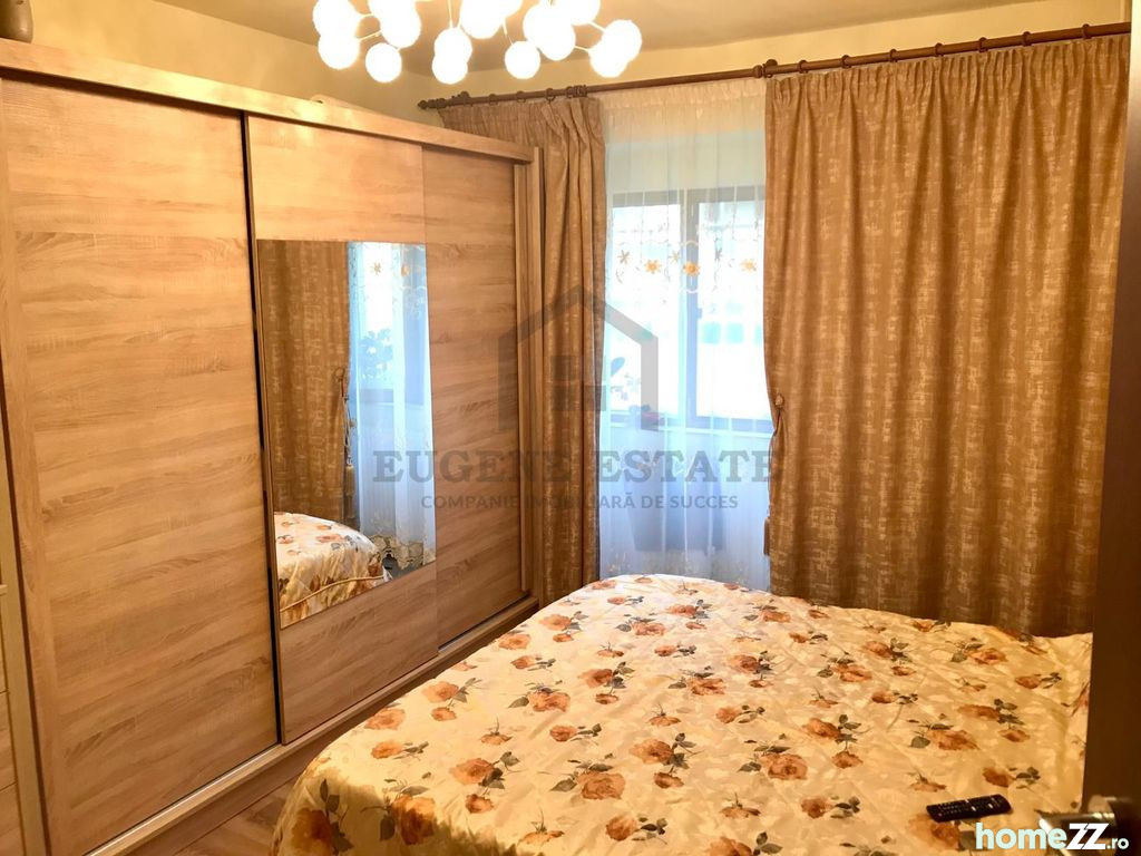 Apartament foarte spatios si decomandat