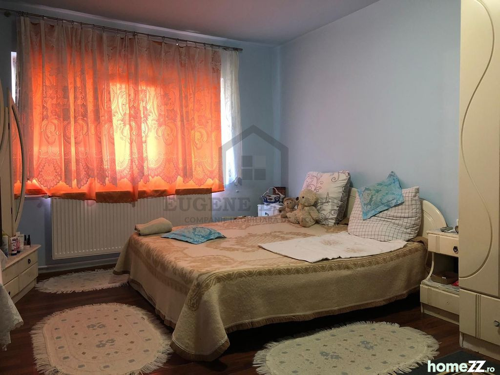 Apartament cu 2 camere, decomandat și cu o suprafață u...