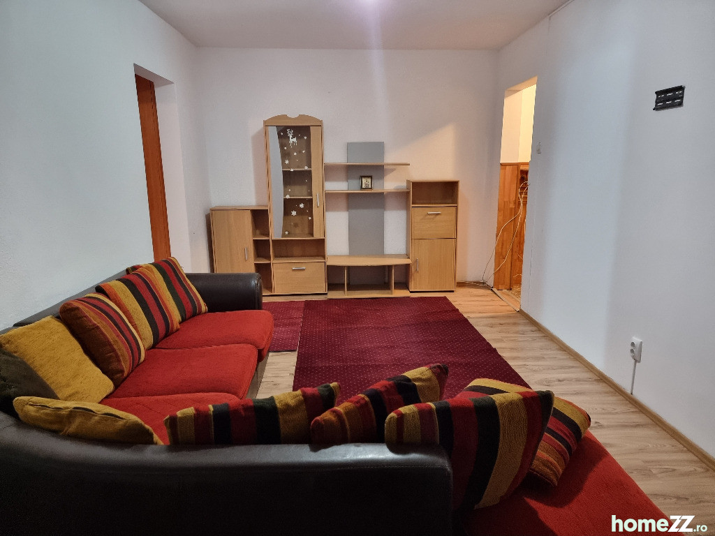 Apartament 2 camere, Cornisa