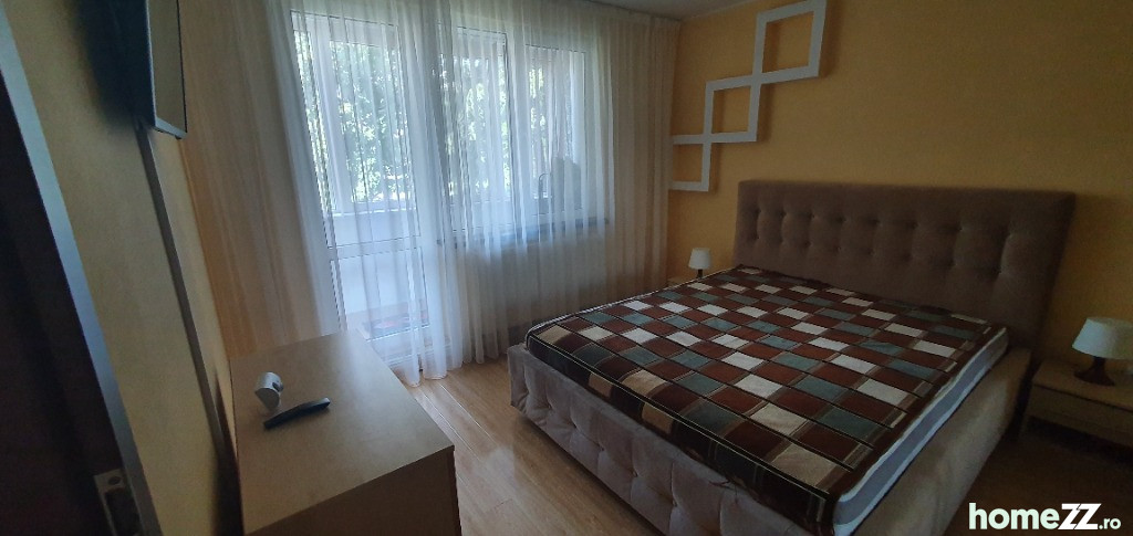 Apartament 3 camere, Valea Oltului