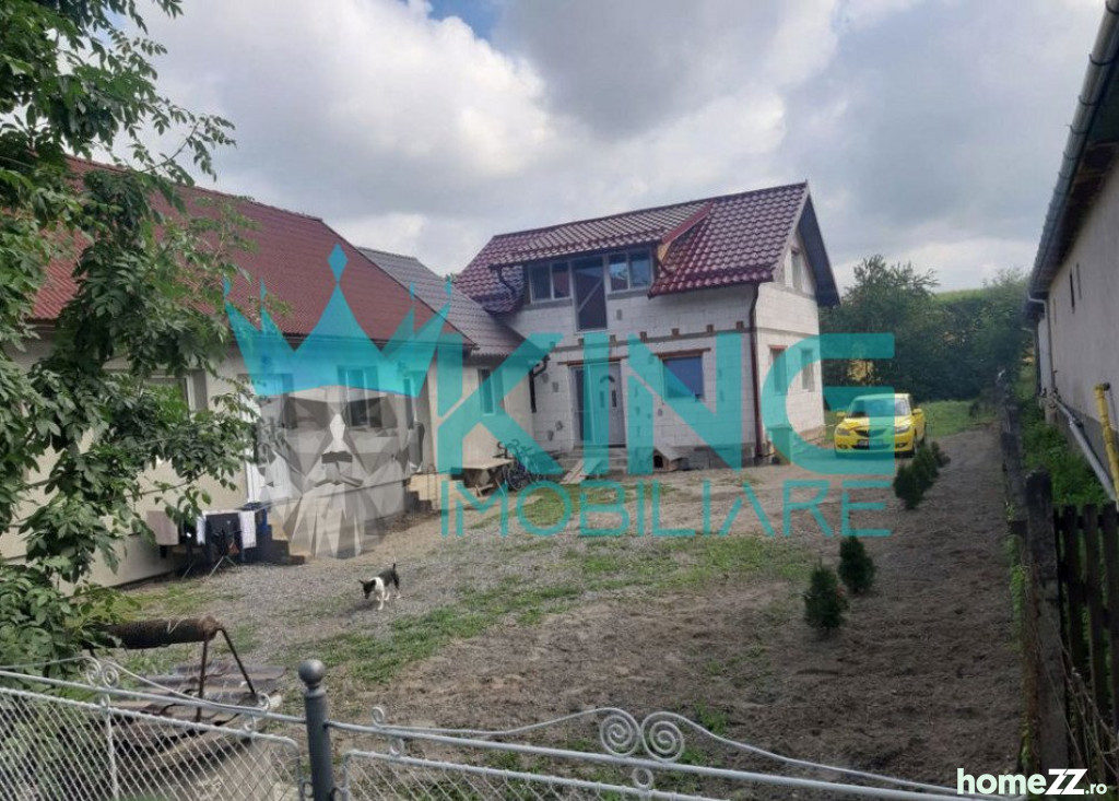 Casă - Vilă 5+ camere, Central