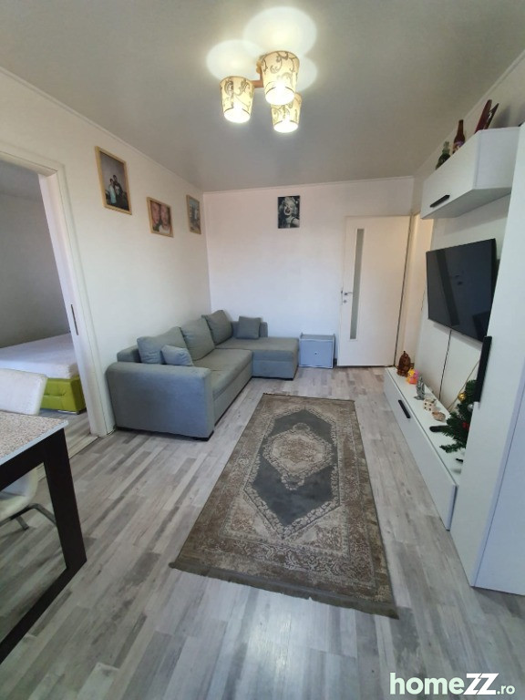 Apartament 3 camere, Groapa