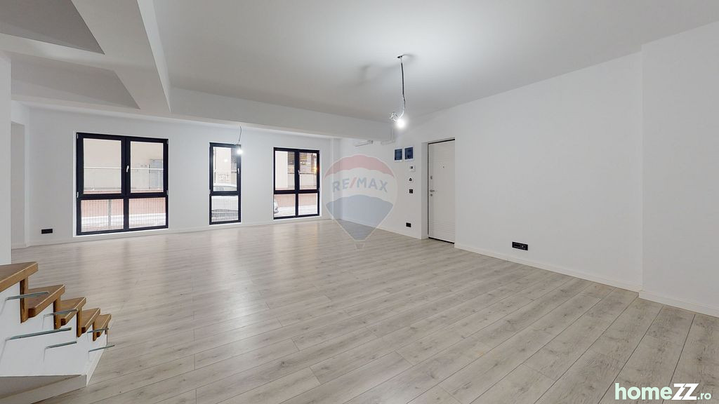 Apartament 4 camere, Sisesti