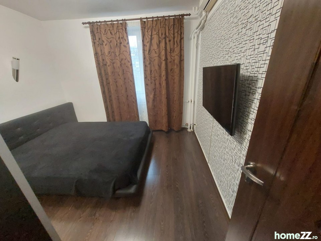 Apartament 3 camere, Tineretului