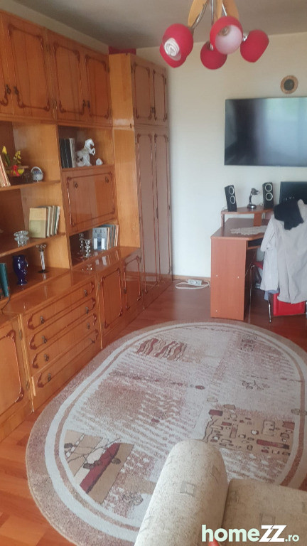 Apartament 3 camere, Triaj