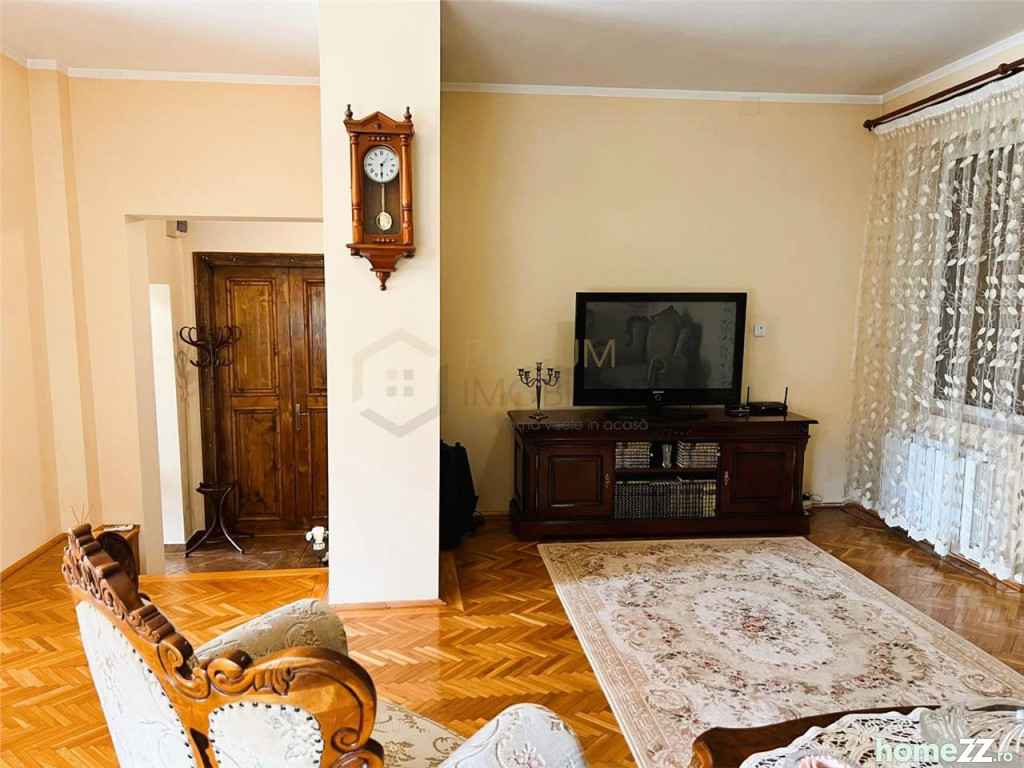 Casă - Vilă 7 camere, Bogdanestilor