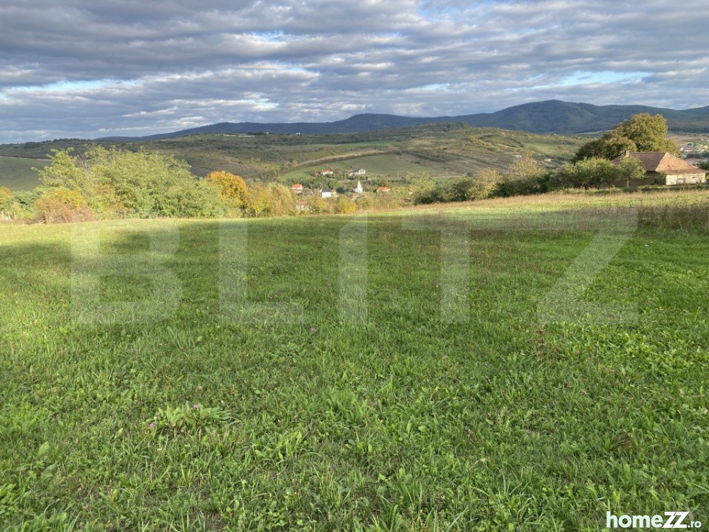 Teren, 27000 m²
