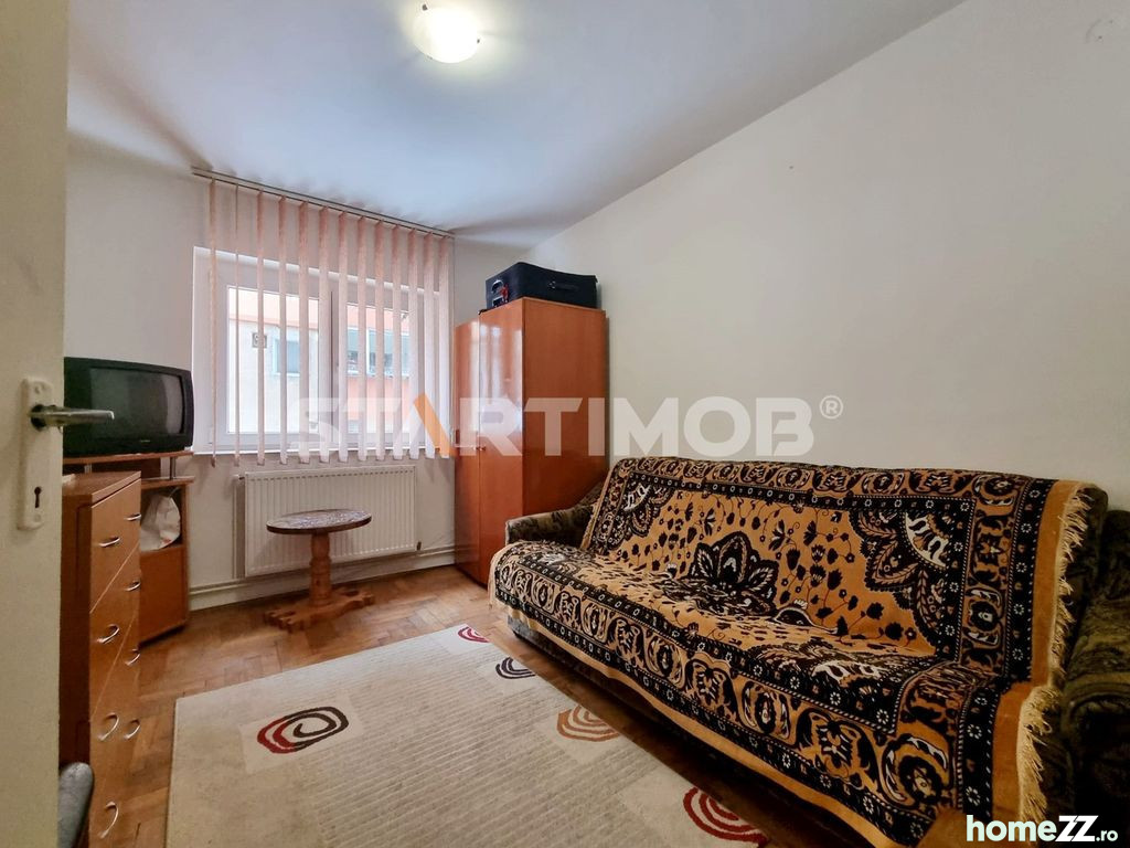 Apartament 3 camere, Racadau