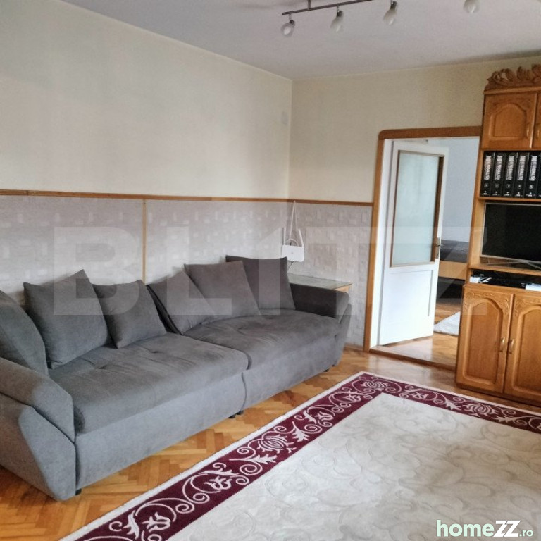 Apartament 2 camere, Cornisa