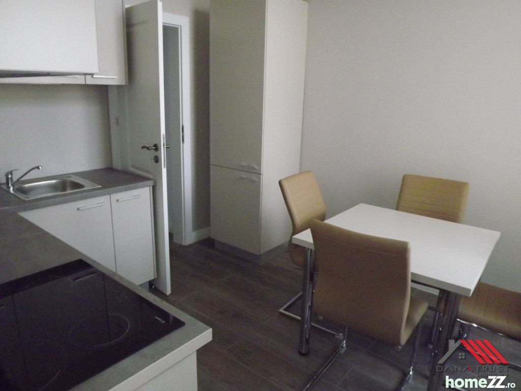 Apartament 2 camere - lux - zona centrala piata Maria