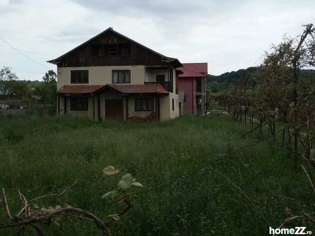 Casă / Vilă cu 3 camere